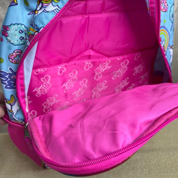 Back pack - Picture 3 of 5